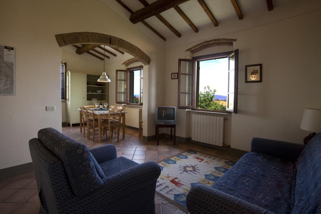 Podere Il Pino Poggibonsi Cameră foto